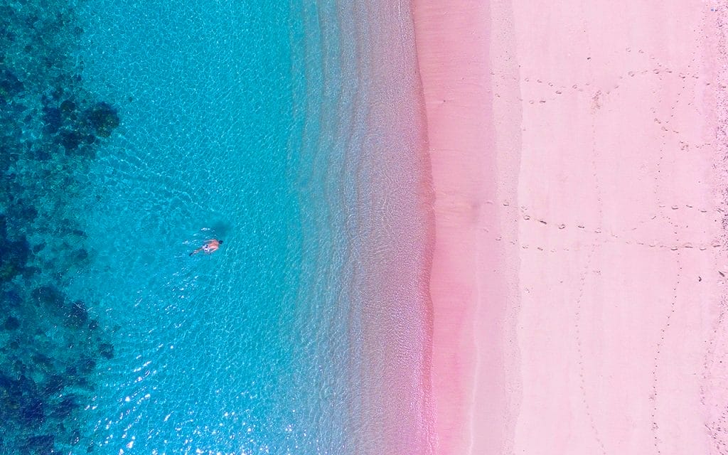 Pink Beach Labuan Bajo